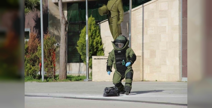 İzmir'de Bölge Adliye Mahkemesi'nde bomba tatbikatı gerçekleştirildi