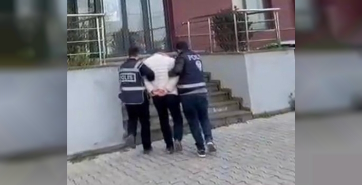 İzmir'de iftar çadırında bıçaklı saldırı: Şüpheli yakalandı