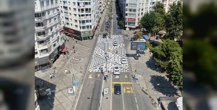 İzmir'in kamusal alanlarına genç tasarımcıların sürdürülebilir dokunuşu