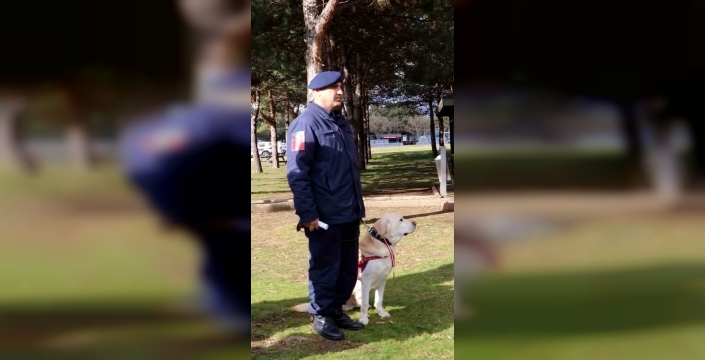 Jandarmanın 'Medyum' adlı kahraman köpeği 10 yılın ardından emekli oldu