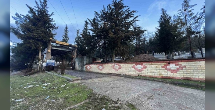 Kahramanmaraş'ta mezarlıkta bulunan 2 çocuk annesi terzi Alev Koç boğularak öldürüldü