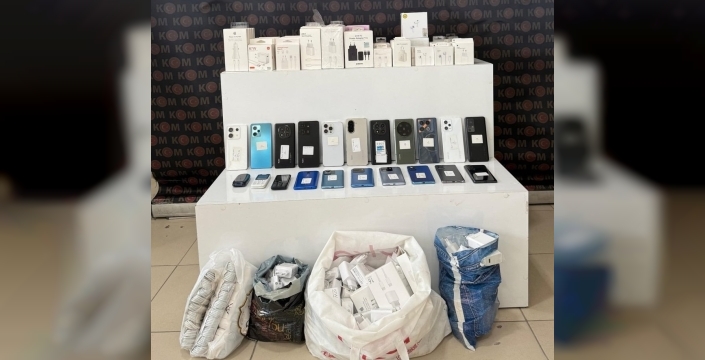 Kahramanmaraş'ta nefes kesen operasyon: Kaçak telefonlar ve uyuşturucu çıktı, 1 kişi tutuklandı!