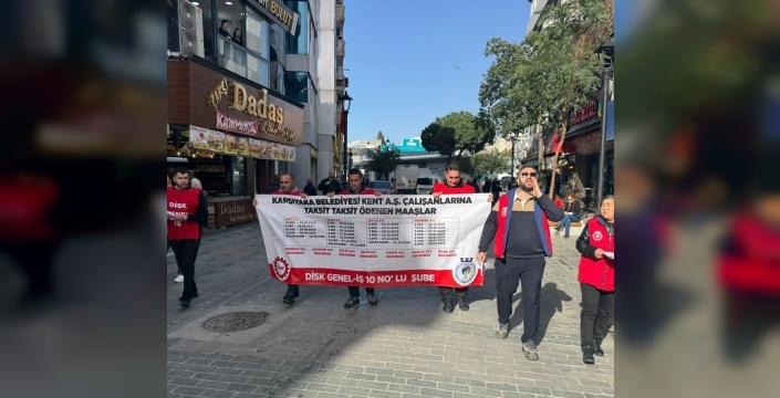 Karşıyaka Belediyesi işçileri, alacakları için eylem yaptı
