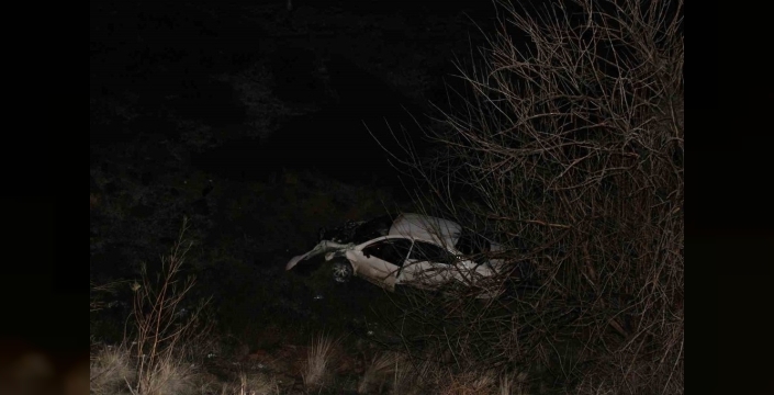 Kayseri'de korkunç kaza: Bariyerlere çarpan otomobil uçuruma yuvarlandı, sürücü yaralı!