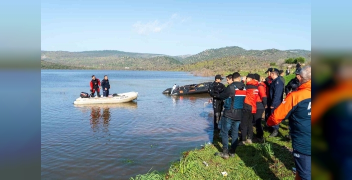 Manisa'da gölette kaybolan 18 yaşındaki gencin cansız bedeni bulundu, aile yasa boğuldu