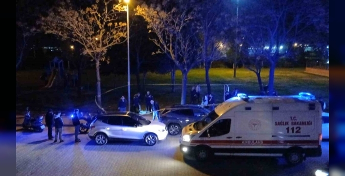 Manisa'da kardeşler silahlı kavgada yaralandı