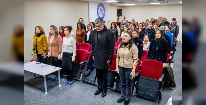 Menteşe'de İstiklal Marşı yarışması kazananları ödüllendirildi