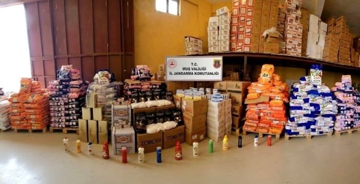Muş'ta dev operasyon: 3,9 milyon TL'lik sahte ürün ve kaçak tütün ele geçirildi