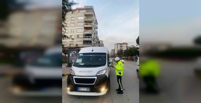 Okul servislerine sıkı denetim: 5 araca ceza kesildi
