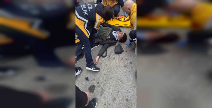 Samsun'da otomobil ve motosiklet çarpıştı, 2 kişi yaralandı