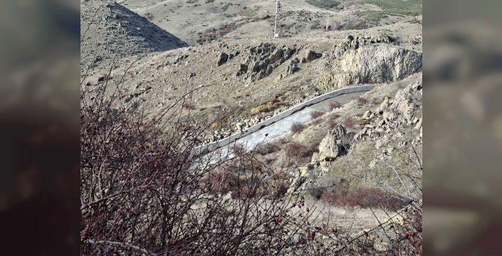 Sandıklı'da barajlar doldu, taşkın riskine karşı kontrollü su tahliyesi başladı