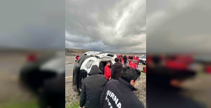 Şırnak'ta işçileri taşıyan servis kazası: 9 yaralı