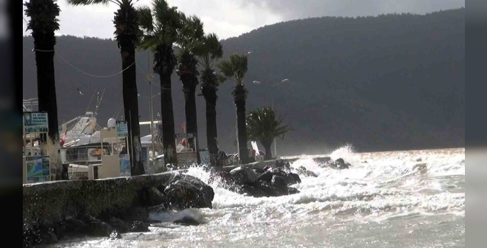 son dakika: Bodrum-Kaş arası denizlerde fırtına alarmı! Rüzgar 90 km/saat'e ulaşacak