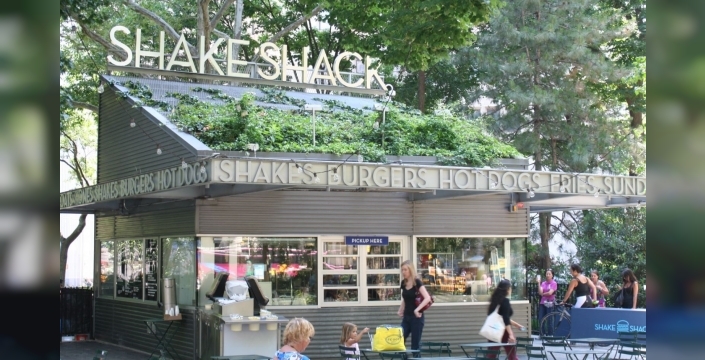 Sosisli sandviç arabasından milyarlarca dolarlık markaya: Shake Shack