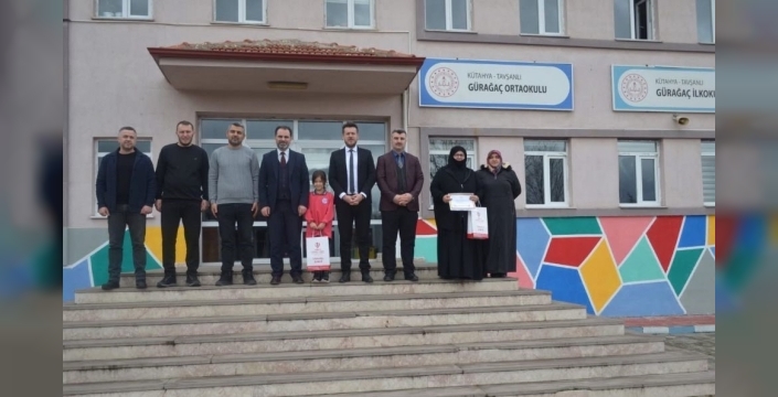 Tavşanlı'da il ikincisi olan öğrenciye tebrik ziyareti