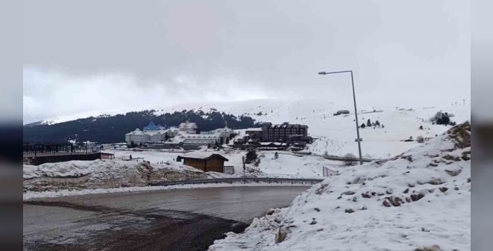 Uludağ'da kar yağışı, turizmi ve barajları sevindiriyor