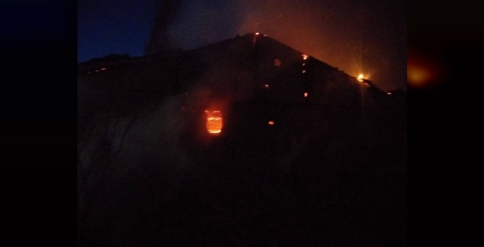 Afyonkarahisar'da yangın, 78 yaşındaki kadını evsiz bıraktı