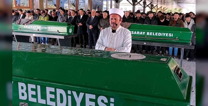Aksaray'da bıçaklanarak hayatını kaybeden çocuk son yolculuğuna uğurlandı