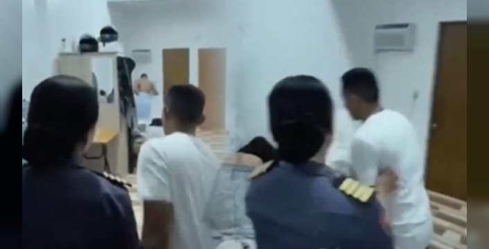 Aldatıldığını öğrenen koca, polisle eve baskın yaptı: Yatakta yakalanan sevgili tutuklandı!