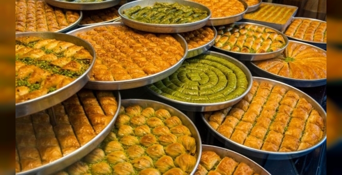 Baklavacı Faruk Güllüoğlu, 223 milyon TL'den satışa çıkarıldı
