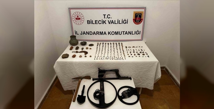 Bilecik'te nefes kesen operasyon: 349 tarihi eser ele geçirildi!