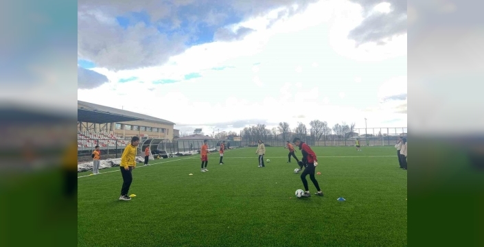 Bulanık'ta Gençler Sporla Buluşuyor: Geleceğe Yön Veren Adımlar