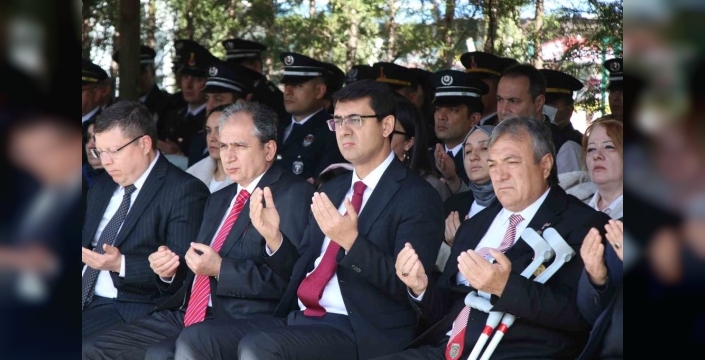 Çanakkale şehitleri, Uşak'ta duygusal bir törenle anıldı