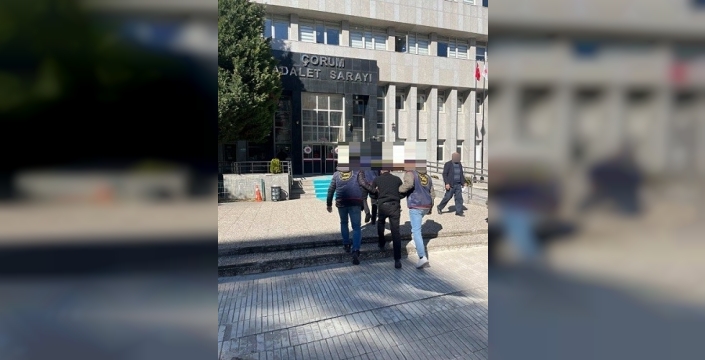 Çorum'da nefes kesen operasyon: 104 firari hakim karşısında!