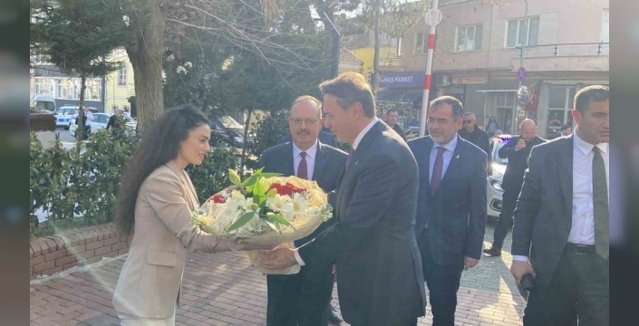 Enerji Bakanı Bayraktar, Aydın'da temaslarda bulundu
