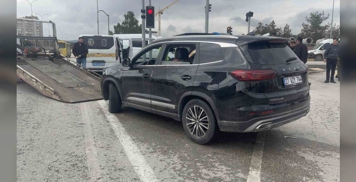 Gaziantep'te terör örgütü üyesi olduğu belirlenen şahıs polis kovalamasıyla yakalandı