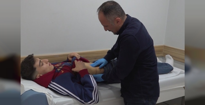 Genç Futbolcunun Hayatı Tehlikedeydi: Böbreği Parçalandı, 11 Ünite Kanla Kurtarıldı!