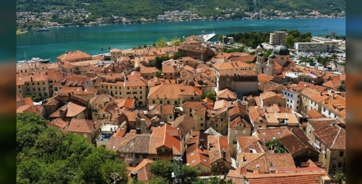 Karadağ, AB'ye göz kırpıyor: 600 binlik ülke diğer adayları geride mi bıraktı?