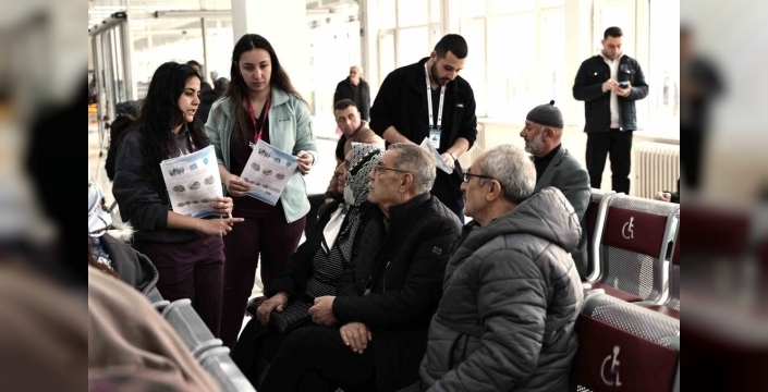 Kolon kanseri için 45 yaşında kolonoskopi öneriliyor