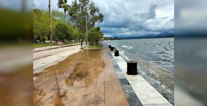 Köyceğiz, sakin günleriyle nostalji yaşatıyor