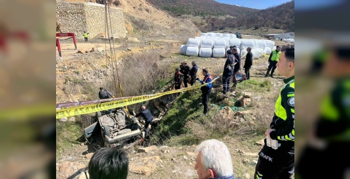 Kütahya'da yürek burkan kaza: 2 can yitip gitti, 1 kişi yaralı