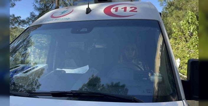 Marmaris'in cesur yüreği: Tek kadın ambulans sürücüsü Fatma Nur Uçar'dan hayat kurtarma destanı!