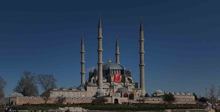 Selimiye Camii'nde restorasyon sonrası ilk bayram namazı coşkuyla kılındı