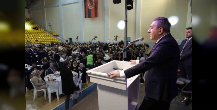 Sungurlu'da 2 bin kişi dev iftar sofrasında buluştu