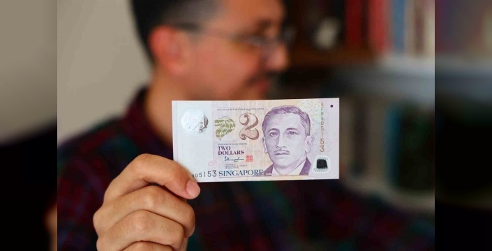 Tarihin tozlu sayfalarından banknotlar: Öğretmenin koleksiyonu yok olan devletleri yaşatıyor
