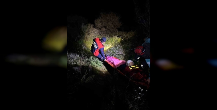 Termal kameralı dron kurtardı: Alzheimer hastası yaşlı adam dağlık arazide yaralı bulundu