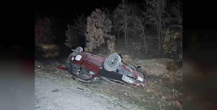 Uşak'ta kan donduran trafik kazası: 5 kişi, aralarında çocukların da olduğu 5 kişi yaralandı