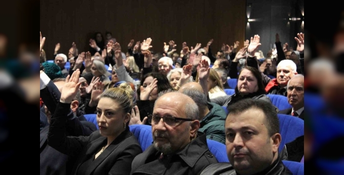Balkan Türkleri Derneği'nde Adem Tuğral yeniden başkan seçildi