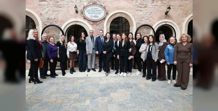 Başkan Dutlulu, MASMEK kursiyerleriyle buluşarak el sanatlarını inceledi