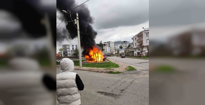 Batman’da çocuk parkı alevlere teslim olunca ortalık karıştı!