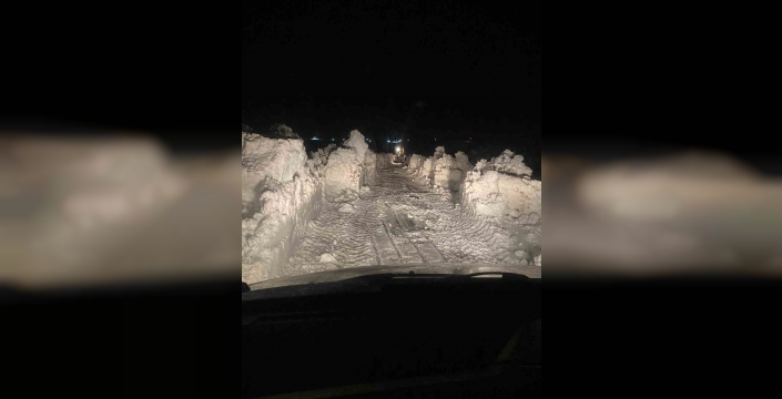 Bitlis'te yoğun kar yağışı nedeniyle mahsur kalan 112 ekibi kurtarıldı