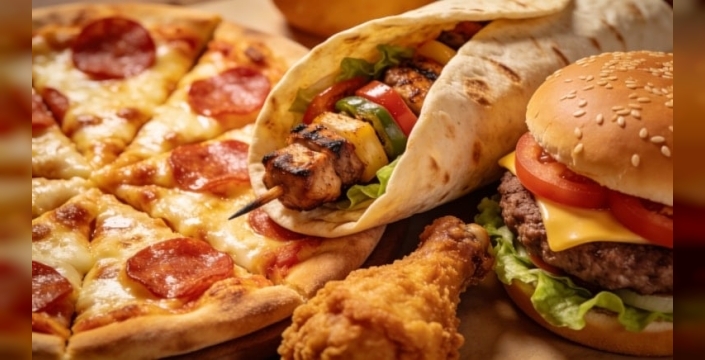 Bu köyde fast food yemek yasaklandı
