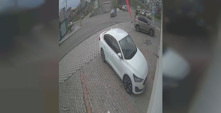 Çayırova'da feci kaza: Araç takla attı, 7 yaralı!