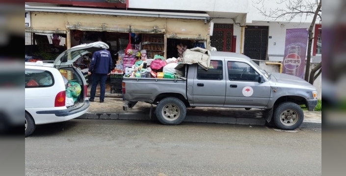 CİMER İhbarı SONRASI MARKETE ŞOK BASKIN: 4 Kamyonet Dolusu Ürün Toplatıldı!