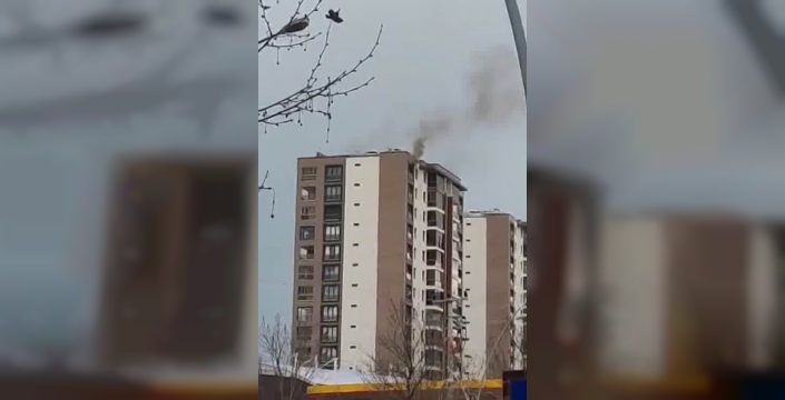 Diyarbakır'da 14 katlı binada korku dolu anlar: Son kattaki yangın tahliyeye yol açtı