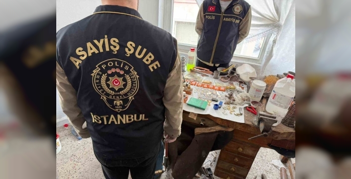 Fatih'te pirinçten sahte altın üreten şüpheli yakalandı: Milyonluk vurgun ortaya çıktı